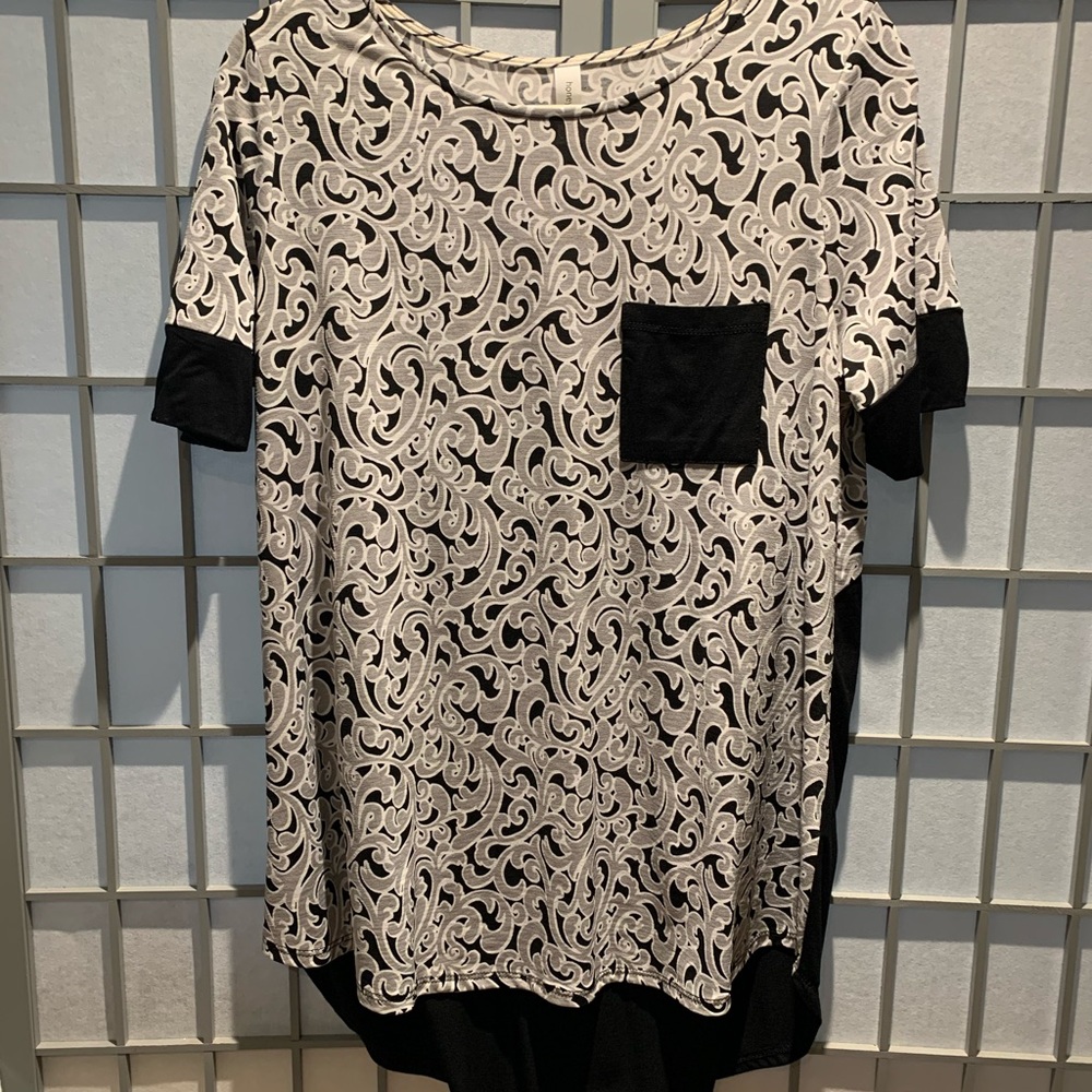 Honey Me Short Sleeve Top Size Large